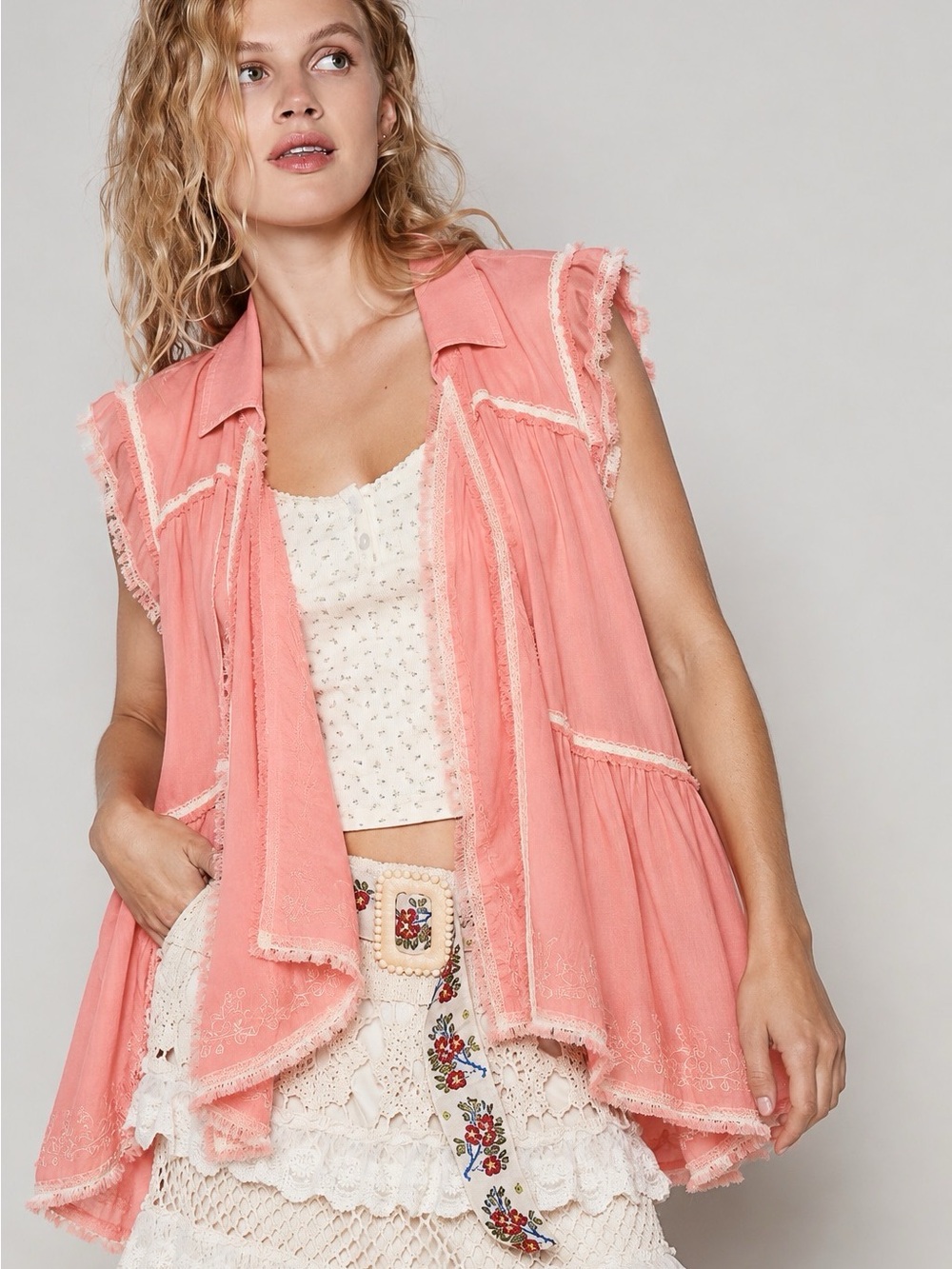 POL Boho Lace Trim Embroidered Ruffle Open Front Vest Coral Pink Size S